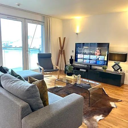 Luxury Apartment In Canary Wharf London Exterior foto